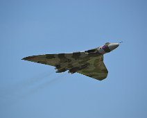 Vulcan Vulcan XH558 in clear blue sky.